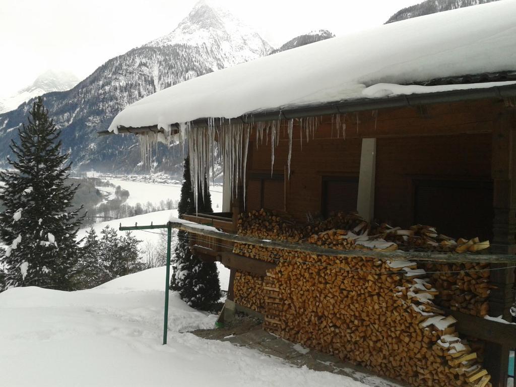 Haus Raimund Apartamento Längenfeld Exterior foto